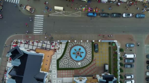Fontein Downtown Pobierowo Fontanna Aerial View Polen Hoge Kwaliteit Beeldmateriaal — Stockvideo