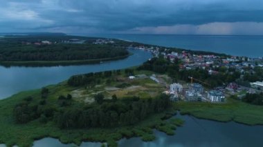 Peyzaj Gölü Zalew Kamienski Dziwnow Krajobraz Hava Görünümü Polonya. Yüksek kalite 4k görüntü