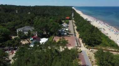 Sunny Bulvarı Krynica Morska Sloneczny Bulwar Havacılık Polonya. Yüksek kalite 4k görüntü