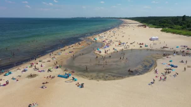 ビーチバルト海プラザJelitkowo Gdansk Morze Baltyckie空撮ポーランド 高品質4K映像 — ストック動画