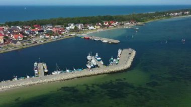 Kuznica Limanı 'ndan Panorama Krajobraz Hava Manzarası Polonya. Yüksek kalite 4k görüntü