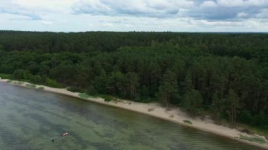 Plaj Baltık Denizi Plaza Bladzikowo Morze Baltyckie Hava Manzaralı Polonya. Yüksek kalite 4k görüntü