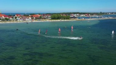 Panorama Rüzgâr sörfü Kuznica Hava Manzarası Polonya. Yüksek kalite 4k görüntü