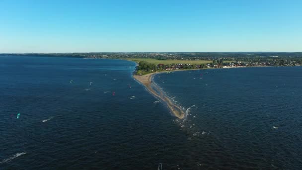 Headland Kitesurfing Cypel Rewski Rewa Aerial View Polen Hochwertiges Filmmaterial — Stockvideo
