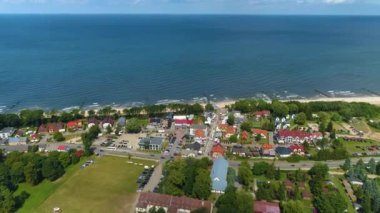 Güzel manzara Trzesacz Piekny Krajobraz Hava Manzarası Polonya. Yüksek kalite 4k görüntü