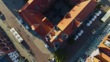 Eski Kasaba Meydanı Torun Ratusz Centrum Stary Rynek Hava Görüntüsü Polonya. Yüksek kalite 4k görüntü