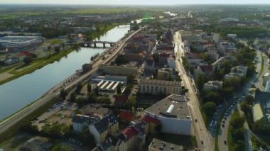 Güzel Panorama Şehir Merkezi Warta Nehri Gorzow Havacılık Manzarası Polonya. Yüksek kalite 4k görüntü