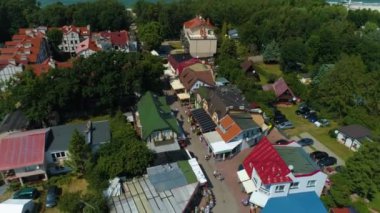 Hatıra Dükkanları Rowy Sklepiki Hava Görüntüleme Polonya. Yüksek kalite 4k görüntü