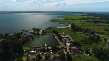 Jezioro Gölü Resko Przymorskie Dzwirzyno Havacılık Görünümü Polonya. Yüksek kalite 4k görüntü