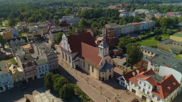 圣三一教堂Wejherowo Kosciol Swetej Trojcy Rynek Centrum Aerial View Poland 高质量的4K镜头 — 图库视频影像