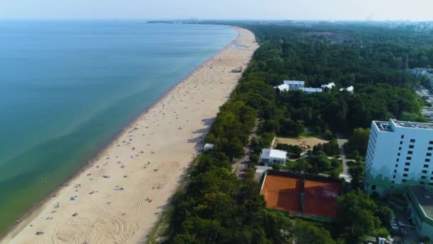 Ακτή Πανόραμα Ακτή Της Βαλτικής Θάλασσας Gdansk Plaza Aerial View — Αρχείο Βίντεο