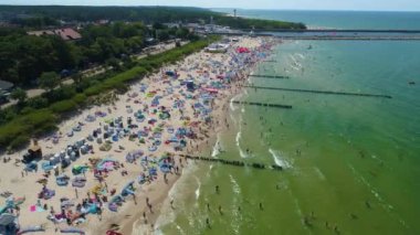 Plaj Baltık Denizi Ustka Plaza Morze Baltyckie Hava Görüntüsü Polonya. Yüksek kalite 4k görüntü