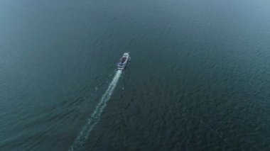 Gemi Hel Hava Statek Morz Baltyckie Polonya 'ya bakıyor. Yüksek kalite 4k görüntü