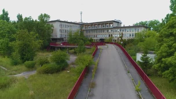 Abandoned Hospital Ostroleka Opuszczony Szpital Aerial View Poland High Quality — Stock Video