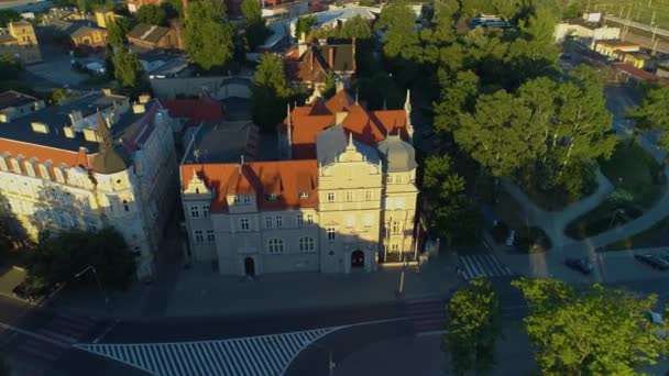 Ratusz Gniezno Urzad Miasta Flygfoto Polen Högkvalitativ Film — Stockvideo