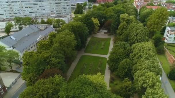 Park Waldorffa Slupsk Centrum Downtown Aerial View Poland 고품질 — 비디오