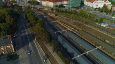 Tren İstasyonu Ana Gdansk Dworzec Kolejowy Hava Görüntüsü Polonya. Yüksek kalite 4k görüntü