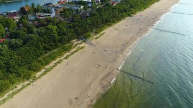 Sahil Baltık Denizi Dziwnow Plaza Morze Baltyckie Hava Görüntüsü Polonya. Yüksek kalite 4k görüntü