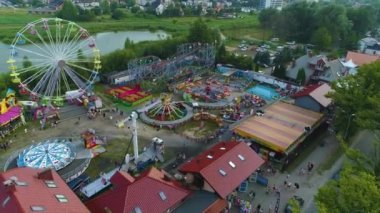 Eğlence Parkı Mielno Wesole Miasteczko Hava Manzarası Polonya. Yüksek kalite 4k görüntü