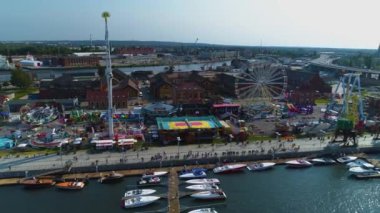 Tatil Parkı Nabrzeze Starowka Szczecin Tekerlekli Havadan Polonya. Yüksek kalite 4k görüntü