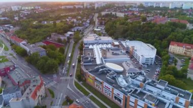 Alışveriş merkezi Askana Galeria Gorzow Wielkopolski Hava Manzarası Polonya. Yüksek kalite 4k görüntü