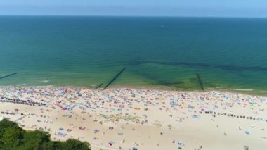 Plaj Baltık Denizi Ustka Plaza Morze Baltyckie Hava Görüntüsü Polonya. Yüksek kalite 4k görüntü