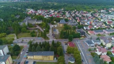 Güzel Panorama Hastanesi Evleri Ostroleka Krajobraz Hava Manzaralı Polonya. Yüksek kalite 4k görüntü