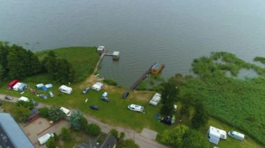 Kamp alanı Dabkowice Pole Kempingowe Krajobraz Hava Görüntüsü Polonya. Yüksek kalite 4k görüntü