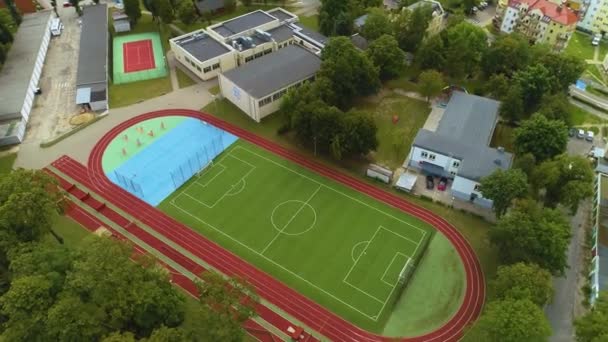 Fußballplatz Schule Pila Boisko Szkola Luftaufnahme Polen Hochwertiges Filmmaterial — Stockvideo