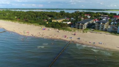 Sahil Baltık Denizi Dziwnow Plaza Morze Baltyckie Hava Görüntüsü Polonya. Yüksek kalite 4k görüntü