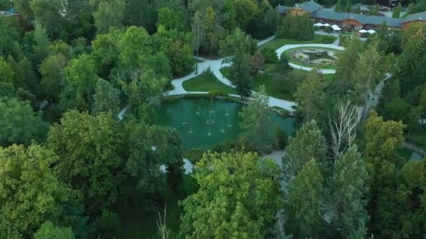 Fountain Spa Park Chochocinek Fontanna Park Zdrojowy Aerial View Poland — стоковое видео