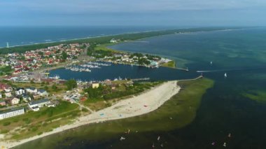 Jastarnia Limanı 'ndaki Panorama Limanı Morski Havaalanı Polonya. Yüksek kalite 4k görüntü