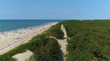 Plaj Baltık Denizi Rowy Plaza Morze Baltyckie Hava Görüntüsü Polonya. Yüksek kalite 4k görüntü
