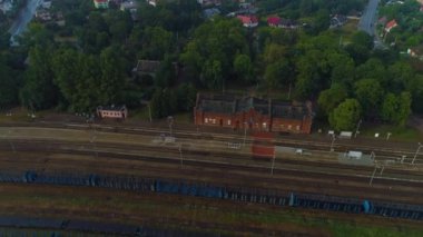 Tren İstasyonu Suwalki Stacja Kolejowa Hava Üssü Polonya. Yüksek kalite 4k görüntü