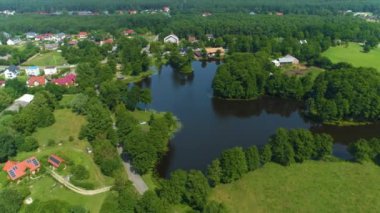 Güzel Pond Jantar Staw Hava Manzarası Polonya. Yüksek kalite 4k görüntü