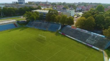 Stadyum Futbol Kulübü Blekitni Stargard Stadyumu Klub Hava Manzaralı Polonya. Yüksek kalite 4k görüntü