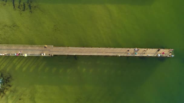 Pescuit Pier Ustronie Morskie Molo Dla Wedkarzy Aerial View Polonia — Videoclip de stoc