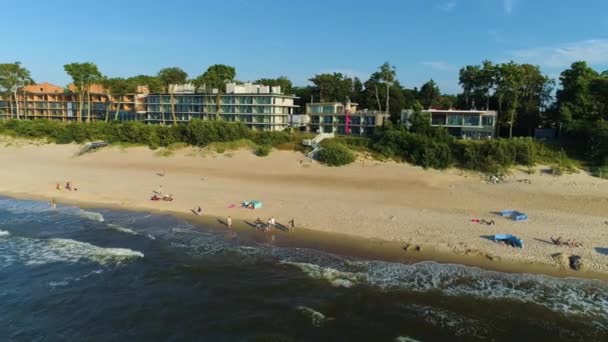 Пляж Балтийского Моря Rewal Plaza Morze Baltyckie Aerial View Poland — стоковое видео