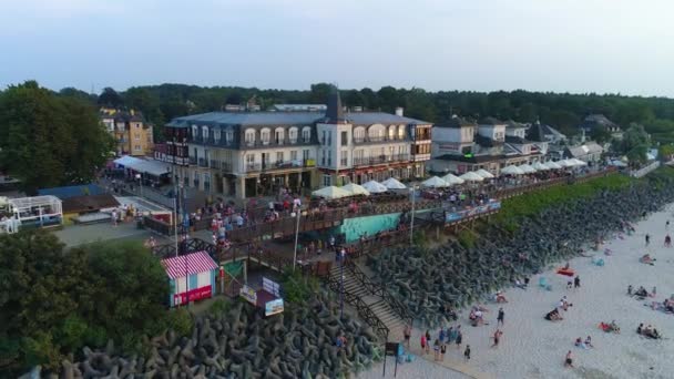 Piękna Główna Promenada Plaża Mielno Glowny Deptak Plaza Aerial View — Wideo stockowe