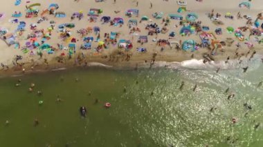 Dabki Plaza 'daki Baltık Denizi Plajı Morze Baltyckie Hava Görüntüsü Polonya. Yüksek kalite 4k görüntü