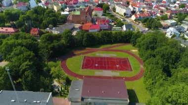 Spor Sahası Darlowo Boisko Sportowe Hava Manzaralı Polonya. Yüksek kalite 4k görüntü