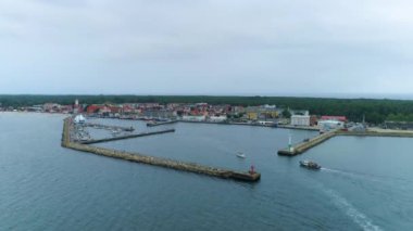 Boats Harbor Hel Statek Havaalanı Polonya manzaralı. Yüksek kalite 4k görüntü