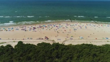 Plaj Baltık Denizi Rowy Plaza Morze Baltyckie Hava Görüntüsü Polonya. Yüksek kalite 4k görüntü