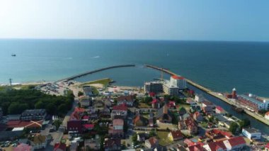 Güzel manzara, Darlowo Limanı Piekny Krajobraz Hava Manzarası Polonya. Yüksek kalite 4k görüntü