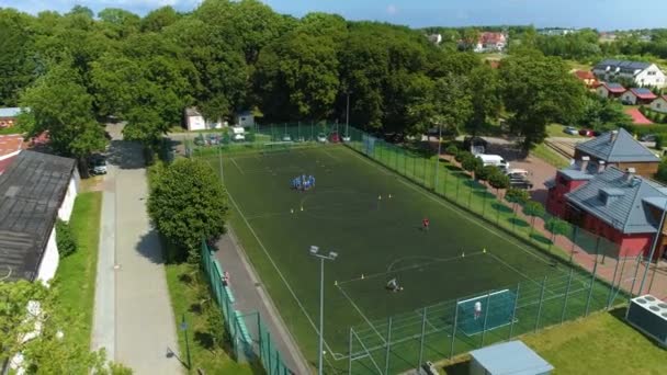 Fotbalové Hřiště Trzesacz Boisko Aerial View Polsko Vysoce Kvalitní Záběry — Stock video