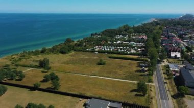 Güzel manzara Chlapowo Piekny Krajobraz Hava Manzarası Polonya. Yüksek kalite 4k görüntü