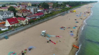 Sahil Baltık Denizi Sarbinowo Promenada Plaza Morze Baltyckie Hava Manzaralı Polonya. Yüksek kalite 4k görüntü