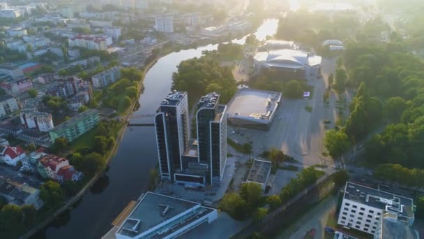 River Tower Hall Luczniczka Bydgoszcz Wiezowiec Rzeka Brda Aerial View — Stock video