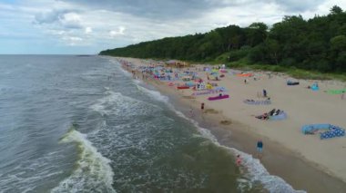 Plaj Baltık Denizi Pustkowo Boisko Plaza Morze Baltyckie Hava Görünümü Polonya. Yüksek kalite 4k görüntü