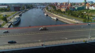 Boat Bulwar Piastowski Szczecin Most Odra Zachodnia Aerial View Poland. Yüksek kalite 4k görüntü